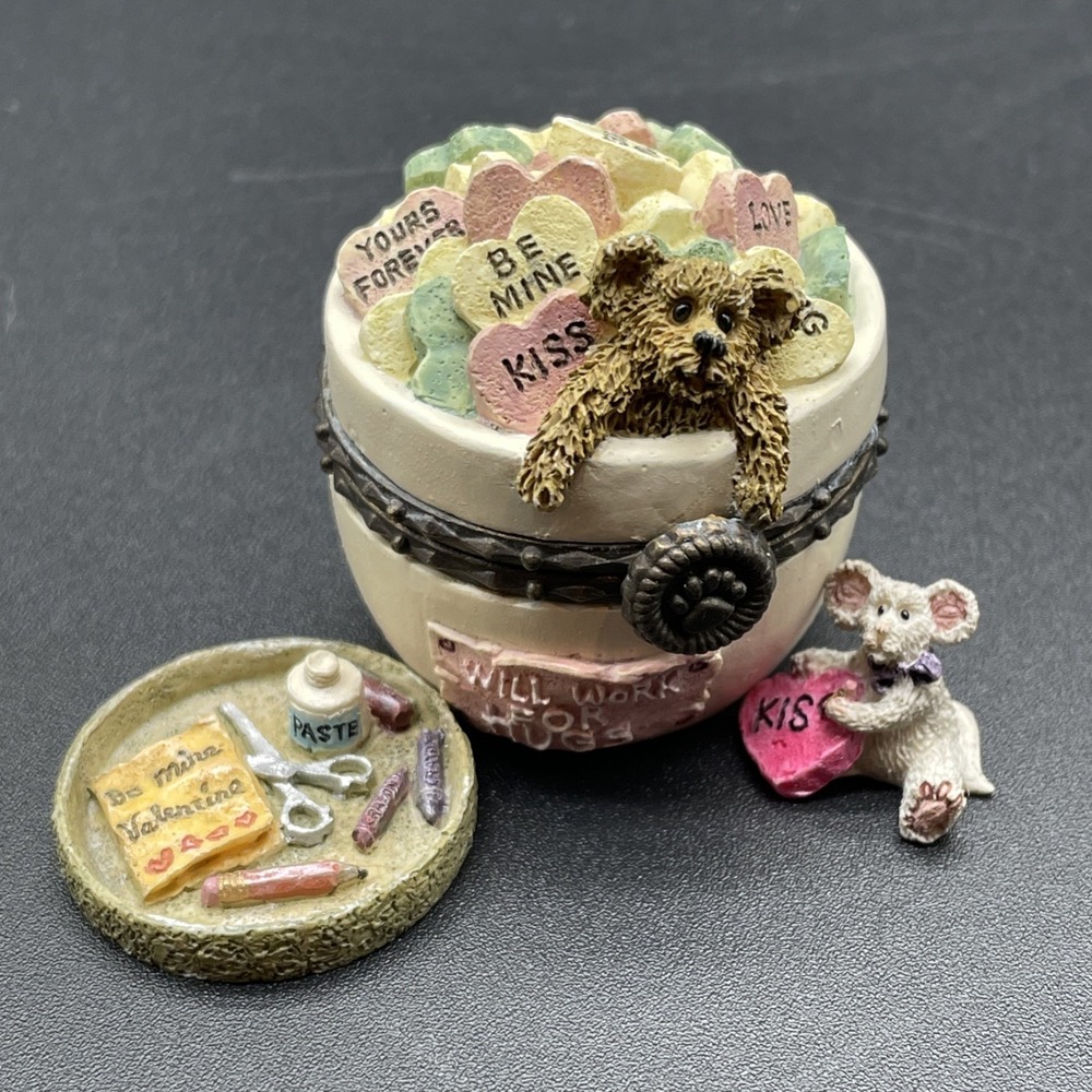 Boyds Bears Uncle Bean's Treasure Boxes "Kiss Me Quick" 82021 Resin Trinket Box